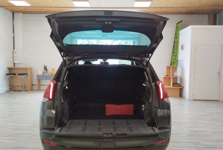 Peugeot 3008 I Phase 2 1.6 HDi 114 cv ALLURE Peugeot 3008 I Phase 2 1.6 HDi 114 cv ALLURE