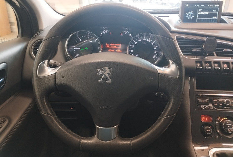 Peugeot 3008 I Phase 2 1.6 HDi 114 cv ALLURE Peugeot 3008 I Phase 2 1.6 HDi 114 cv ALLURE