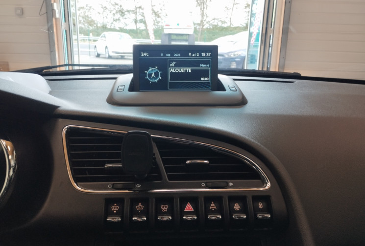 Peugeot 3008 I Phase 2 1.6 HDi 114 cv ALLURE Peugeot 3008 I Phase 2 1.6 HDi 114 cv ALLURE
