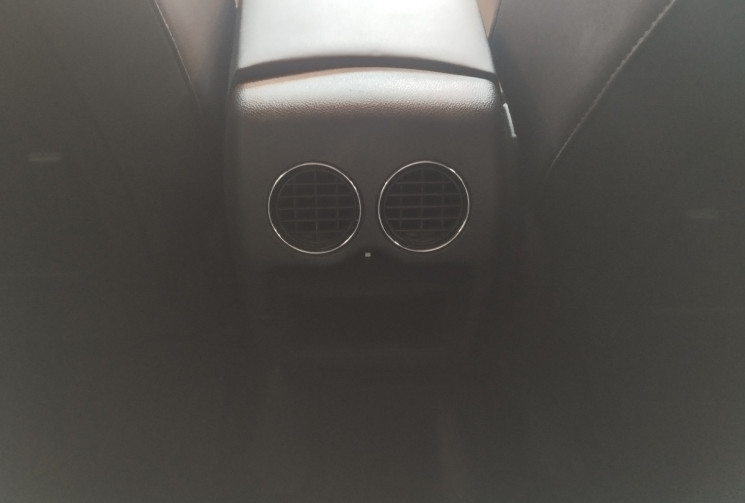 Peugeot 3008 I Phase 2 1.6 HDi 114 cv ALLURE Peugeot 3008 I Phase 2 1.6 HDi 114 cv ALLURE