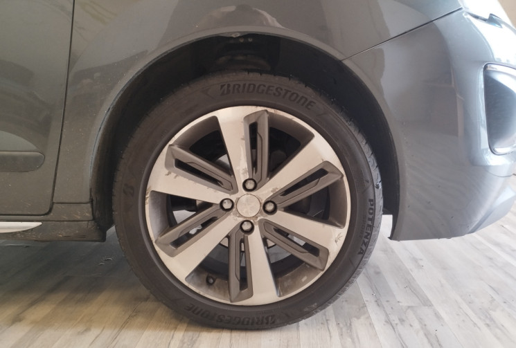 Peugeot 3008 I Phase 2 1.6 HDi 114 cv ALLURE Peugeot 3008 I Phase 2 1.6 HDi 114 cv ALLURE
