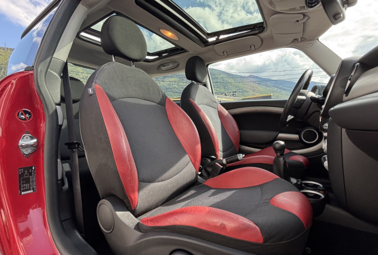 Mini Mini  COOPER (2) R56 1.6D 110