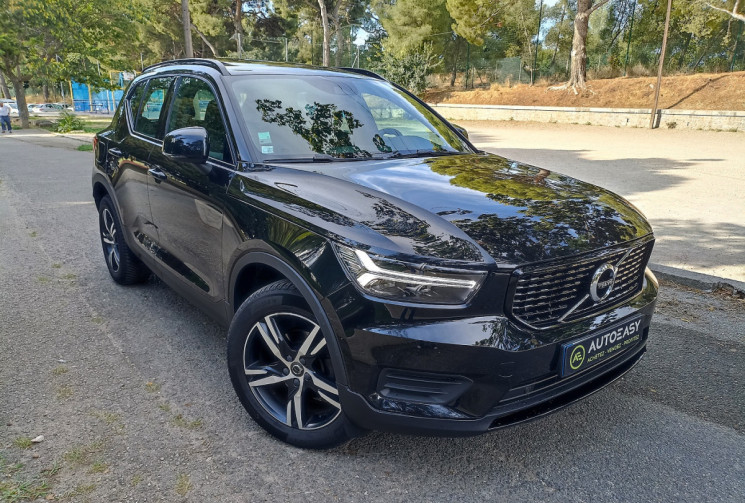 Volvo XC40 T3 163 CH R-DESIGN GEARTRONIC 8 - Toit Pano - Camera