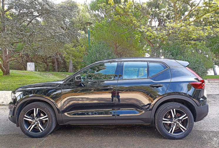 Volvo XC40 T3 163 CH R-DESIGN GEARTRONIC 8 - Toit Pano - Camera