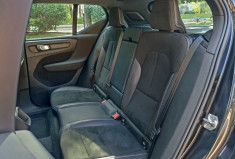 Volvo XC40 T3 163 CH R-DESIGN GEARTRONIC 8 - Toit Pano - Camera