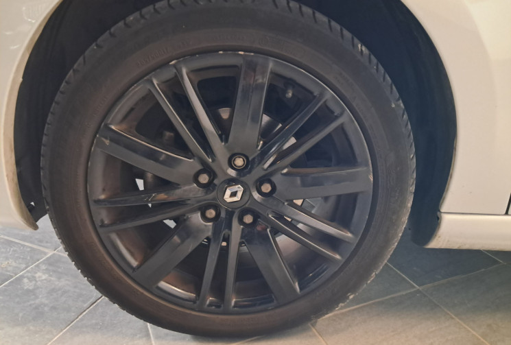 Renault Megane 1.9 dCi 130ch FAP Monaco GP - TBE - ENTRETIEN OK - GARANTIE --