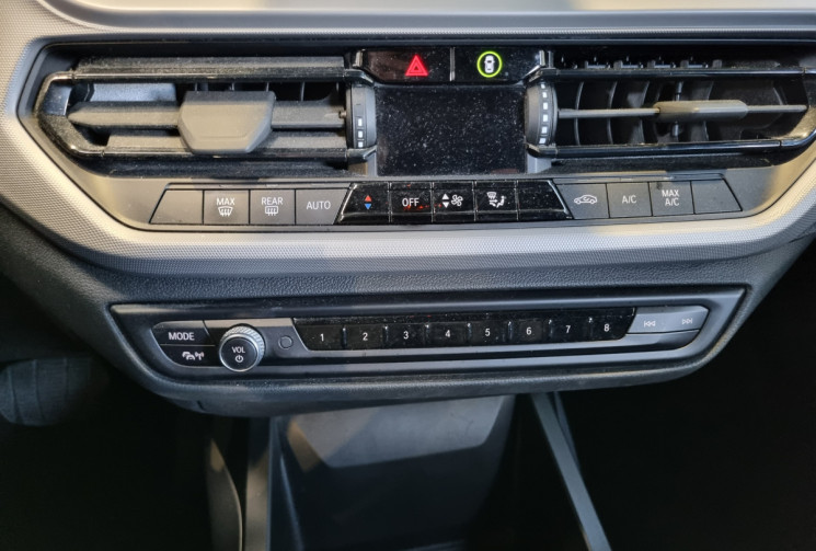 BMW Série 1 116dA 116ch Business Design DKG7