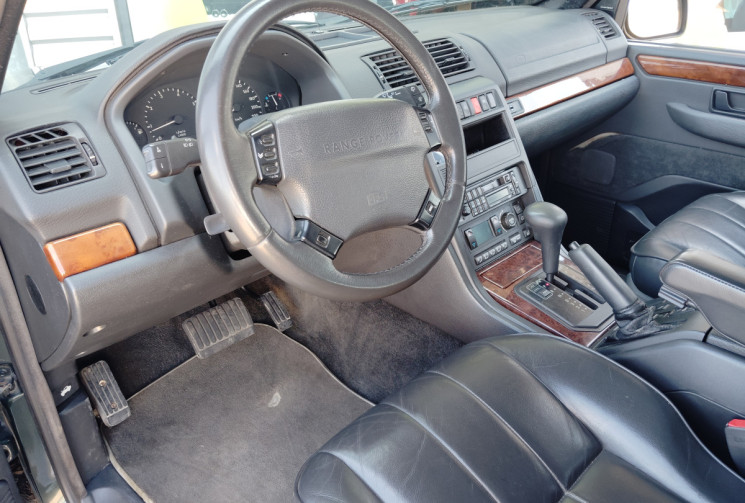 Land-Rover RANGE ROVER P38 4.6 HSE BA MOTEUR 140000 KMS