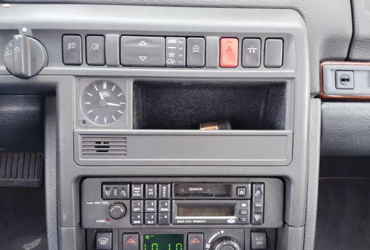 Land-Rover RANGE ROVER P38 4.6 HSE BA MOTEUR 140000 KMS