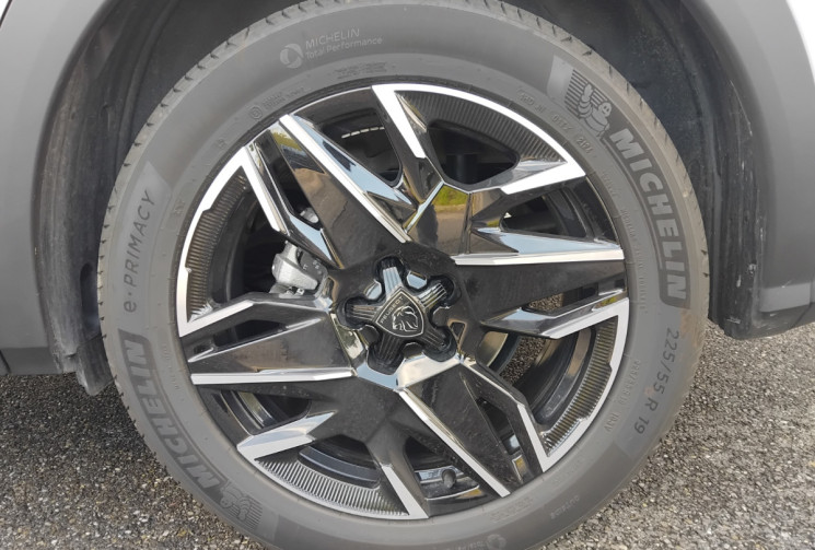 Peugeot 3008 1.2 Hybrid e-DSC6 136 cv GT - Première Main - Garantie Constructeur 