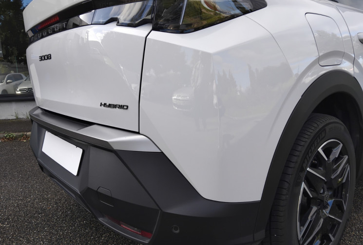 Peugeot 3008 1.2 Hybrid e-DSC6 136 cv GT - Première Main - Garantie Constructeur 