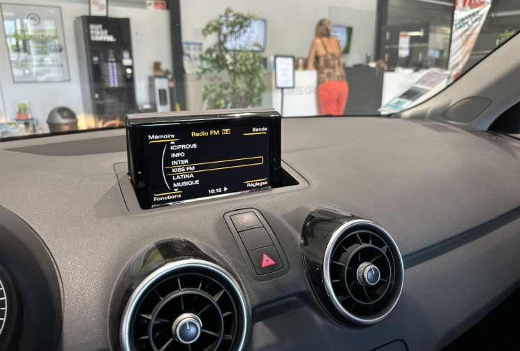 Audi A1 1.6 TDI 116CH AMBIENTE S TRONIC Audi A1 1.6 TDI 116CH AMBIENTE S TRONIC