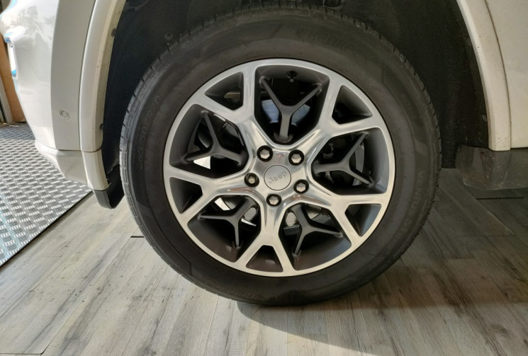 Jeep GRAND CHEROKEE 3.0 crd V6 250 overland bva8