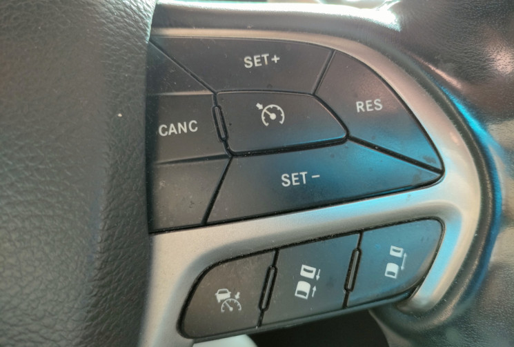 Jeep GRAND CHEROKEE 3.0 crd V6 250 overland bva8