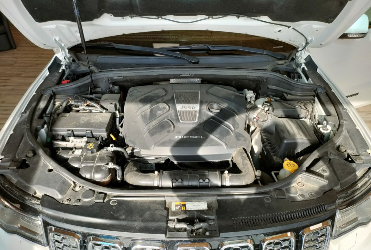 Jeep GRAND CHEROKEE 3.0 crd V6 250 overland bva8