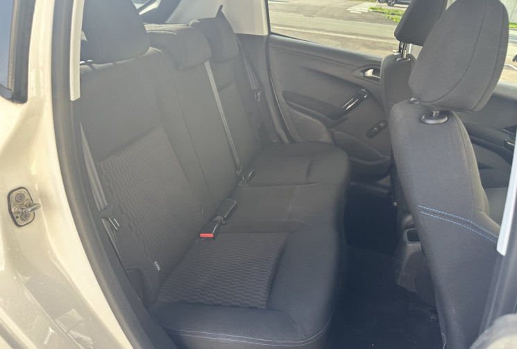 Peugeot 208 Phase 2 1.2 VTi 82 CH STYLE / 1ERE MAIN