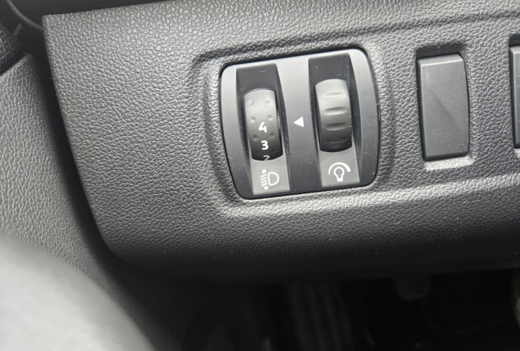 Renault Clio 0.9 TCe 90ch energy Intens * ENTRETIEN A JOUR * 2EME MAIN *     