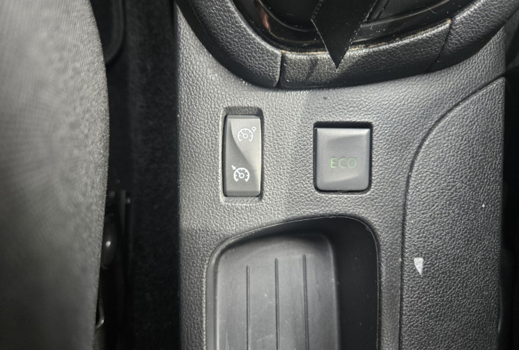 Renault Clio 0.9 TCe 90ch energy Intens * ENTRETIEN A JOUR * 2EME MAIN *     