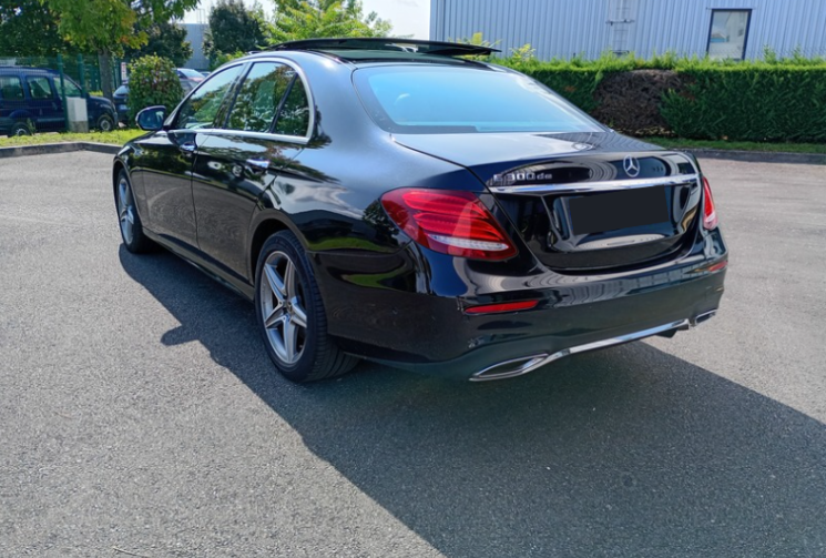 Mercedes CLASSE E e300D - 2.0d 194 EQ Power 9G-TRONIC *Pack AMG* *Toit Ouvrant*