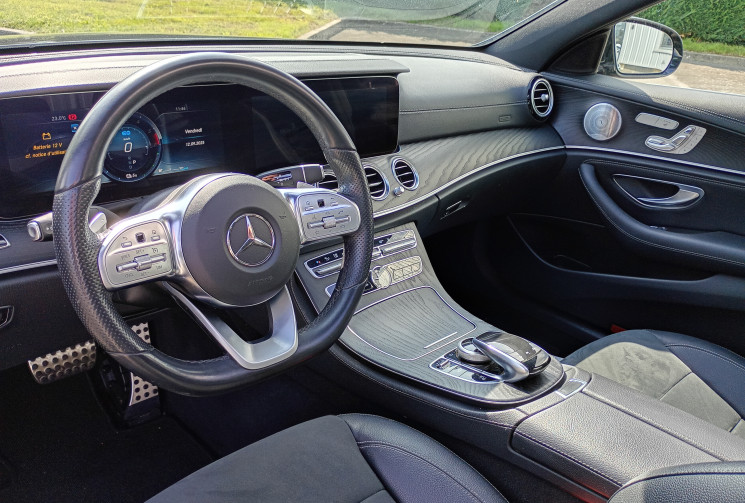 Mercedes CLASSE E e300D - 2.0d 194 EQ Power 9G-TRONIC *Pack AMG* *Toit Ouvrant*