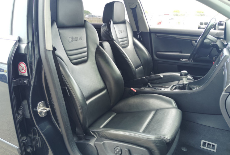 Audi RS4 4.2 V8 420cv BERLINE 5p