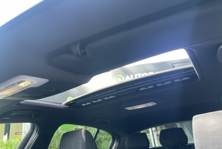 BMW Série 1 M140i 340 M Sport xDrive * CarPlay / Jantes Alu 19