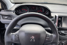 Peugeot 208 1.2 VTi 12 V 82 CV  Peugeot 208 1.2 VTi 12 V 82 CV