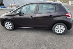 Peugeot 208 1.2 VTi 12 V 82 CV  Peugeot 208 1.2 VTi 12 V 82 CV