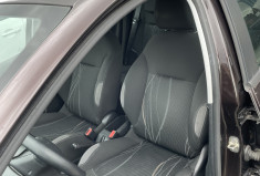 Peugeot 208 1.2 VTi 12 V 82 CV  Peugeot 208 1.2 VTi 12 V 82 CV