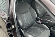 Peugeot 208 1.2 VTi 12 V 82 CV  Peugeot 208 1.2 VTi 12 V 82 CV