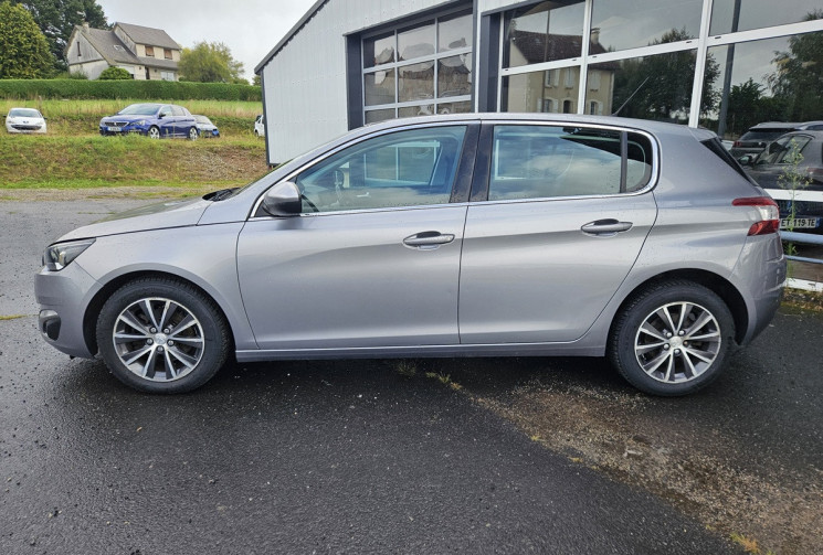 Peugeot 308 II 1.6 BLUEHDI 120 ALLURE BVM