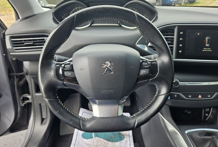 Peugeot 308 II 1.6 BLUEHDI 120 ALLURE BVM