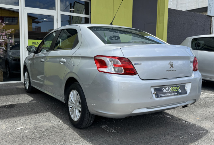 Peugeot Autres PEUGEOT 301 1.2 VTi 12V S&S 82 cv