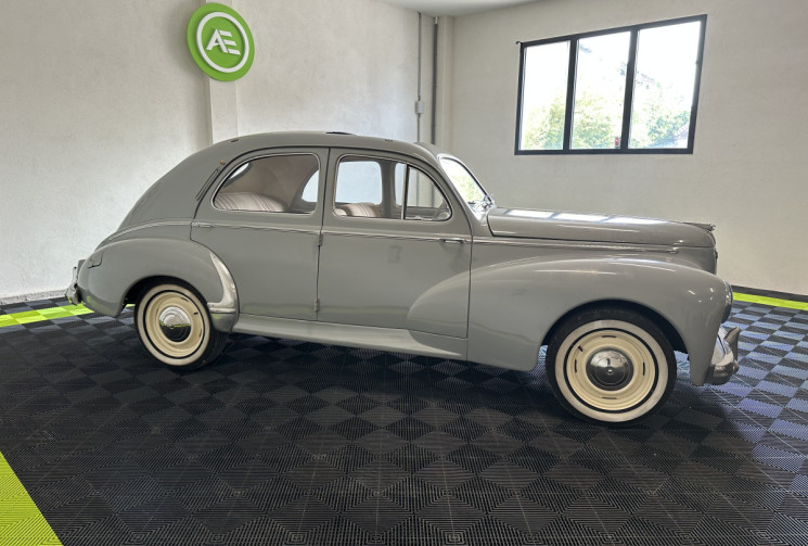 Peugeot 203 Model A Luxe