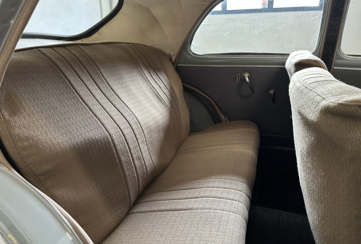Peugeot 203 Model A Luxe
