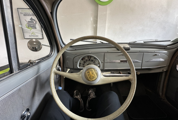 Peugeot 203 Model A Luxe