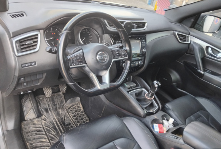 Nissan Qashqai 1.3 DIG-T 140ch Tekna + - Toit Panoramique - Sièges chauffants