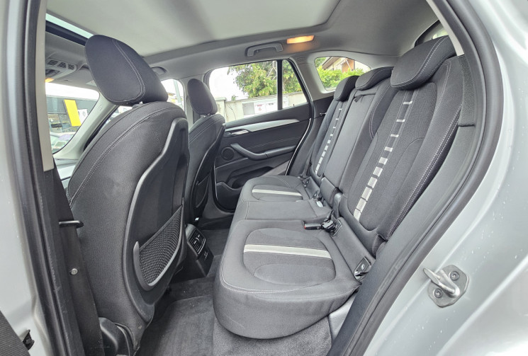 BMW X1 xDrive 25e 225 ch Business Design Toit ouvrant panoramique 