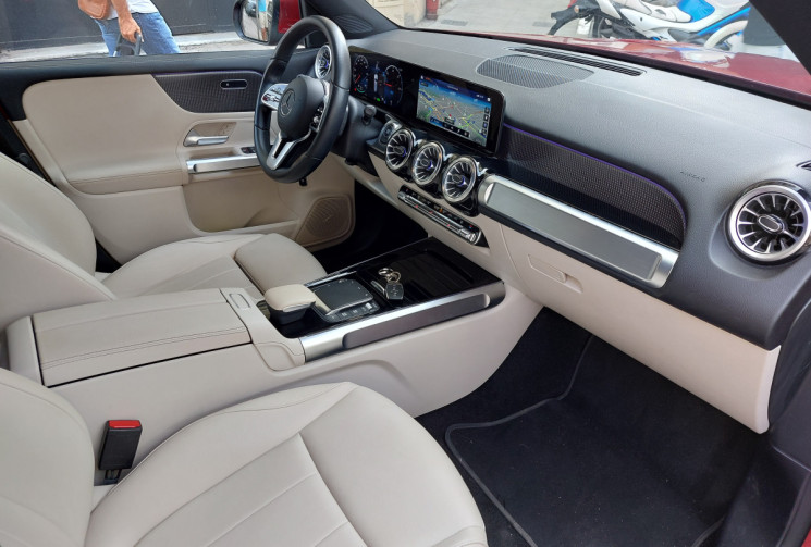 Mercedes EQB 250 PROGRESSIVE LINE + 7 PLACES CUIR