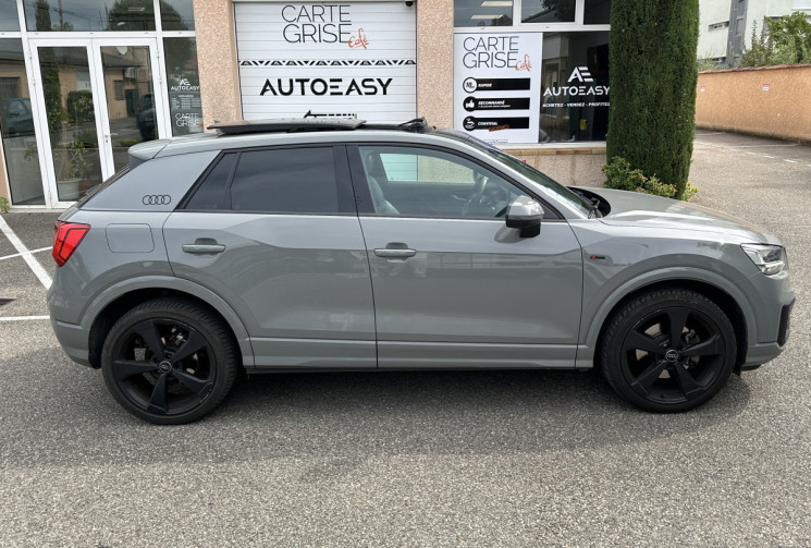 Audi Q2 35 1.4 TFSI 150 ch COD S line S tronic 7 / Toit ouvrant / Historique complet / Gris Nardo