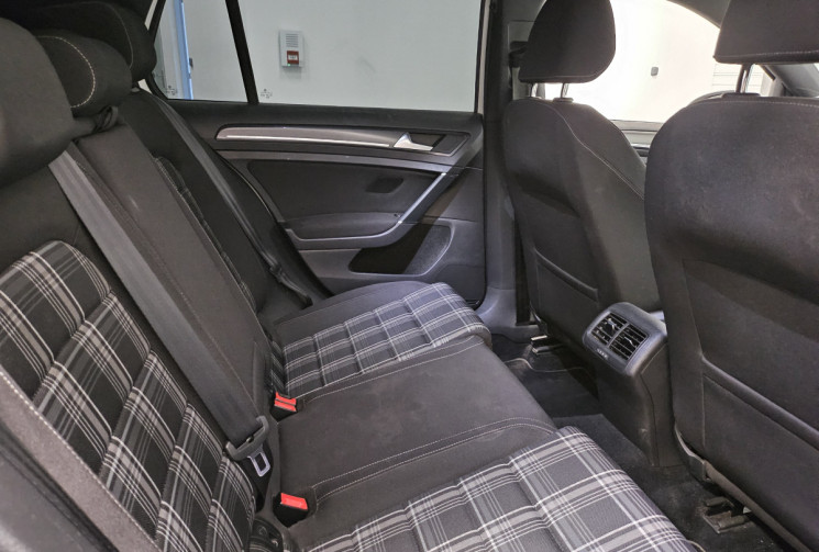 Volkswagen Golf 7.5 gtd 184 cv dsg / carplay / jantes 19