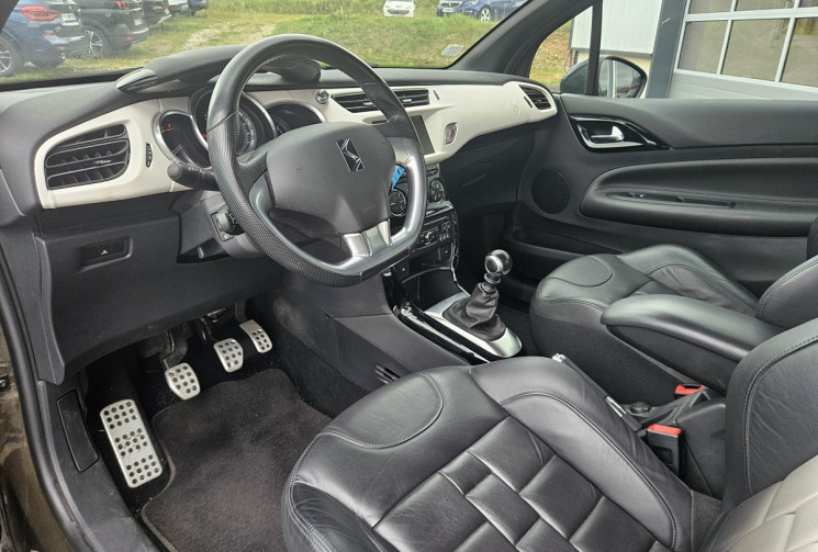 Citroën DS3 1.6 THP 155 ULTRA PRESTIGE 1°M