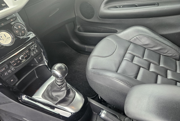 Citroën DS3 1.6 THP 155 ULTRA PRESTIGE 1°M