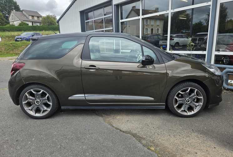 Citroën DS3 1.6 THP 155 ULTRA PRESTIGE 1°M