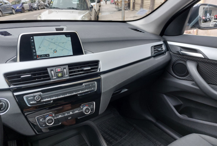 BMW X1 18 i 1.5 i 140 CH LOUNGE BVA TOIT OUVRANT PANO 24700 KMS
