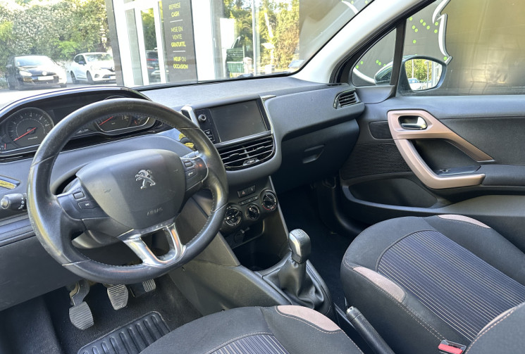 Peugeot 208 1.2 VTI 82 ACTIVE * REVISION CT DISTRI OK * GARANTIE 6 MOIS 
