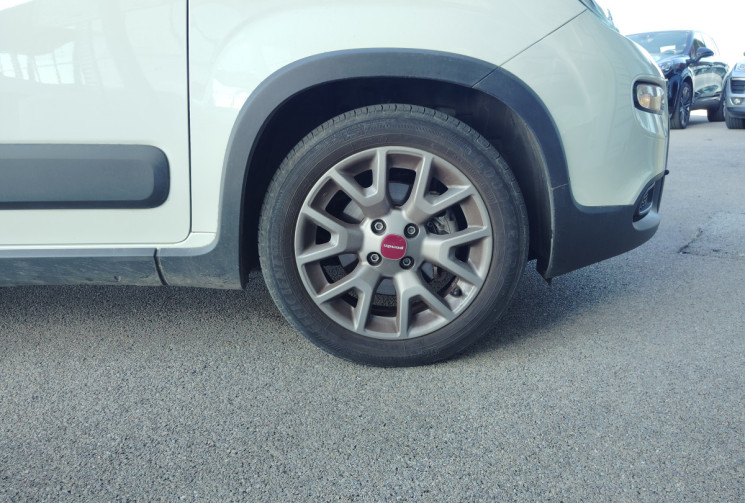 FIAT Panda 1.0 70ch BSG S&S FIAT Panda 1.0 70ch BSG S&S