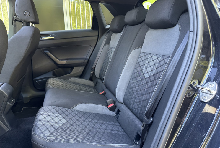 Volkswagen Polo R-Line 1.0 TSI 110 ch DSG7 / Toit ouvrant / Cockpit / Carplay / 1ere main Volkswagen Polo R-Line 1.0 TSI 110 ch DSG7 / Toit ouvrant / Cockpit / Carplay / 1ere main