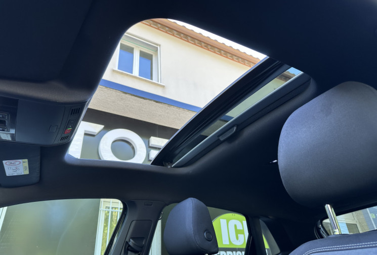 Volkswagen Polo R-Line 1.0 TSI 110 ch DSG7 / Toit ouvrant / Cockpit / Carplay / 1ere main Volkswagen Polo R-Line 1.0 TSI 110 ch DSG7 / Toit ouvrant / Cockpit / Carplay / 1ere main