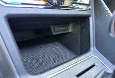 Volkswagen Polo R-Line 1.0 TSI 110 ch DSG7 / Toit ouvrant / Cockpit / Carplay / 1ere main Volkswagen Polo R-Line 1.0 TSI 110 ch DSG7 / Toit ouvrant / Cockpit / Carplay / 1ere main